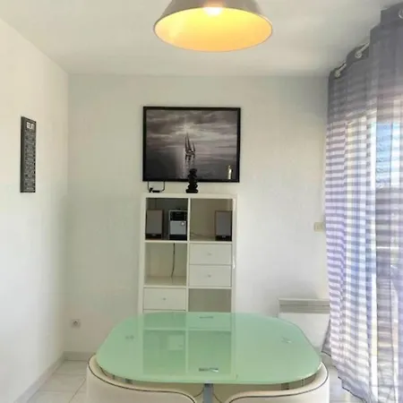 213, Natura Beach, Village Naturiste * Agde